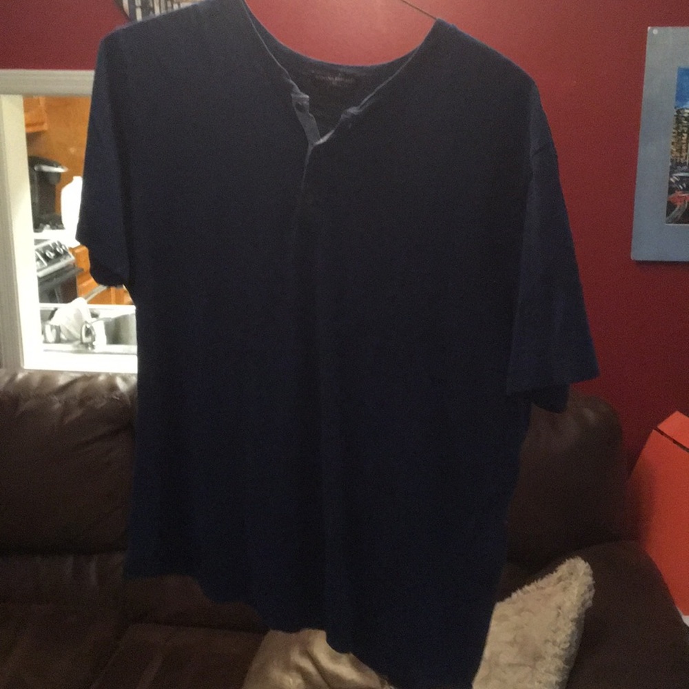 Banana Republic 3 Button Short Sleeve T-Shirt